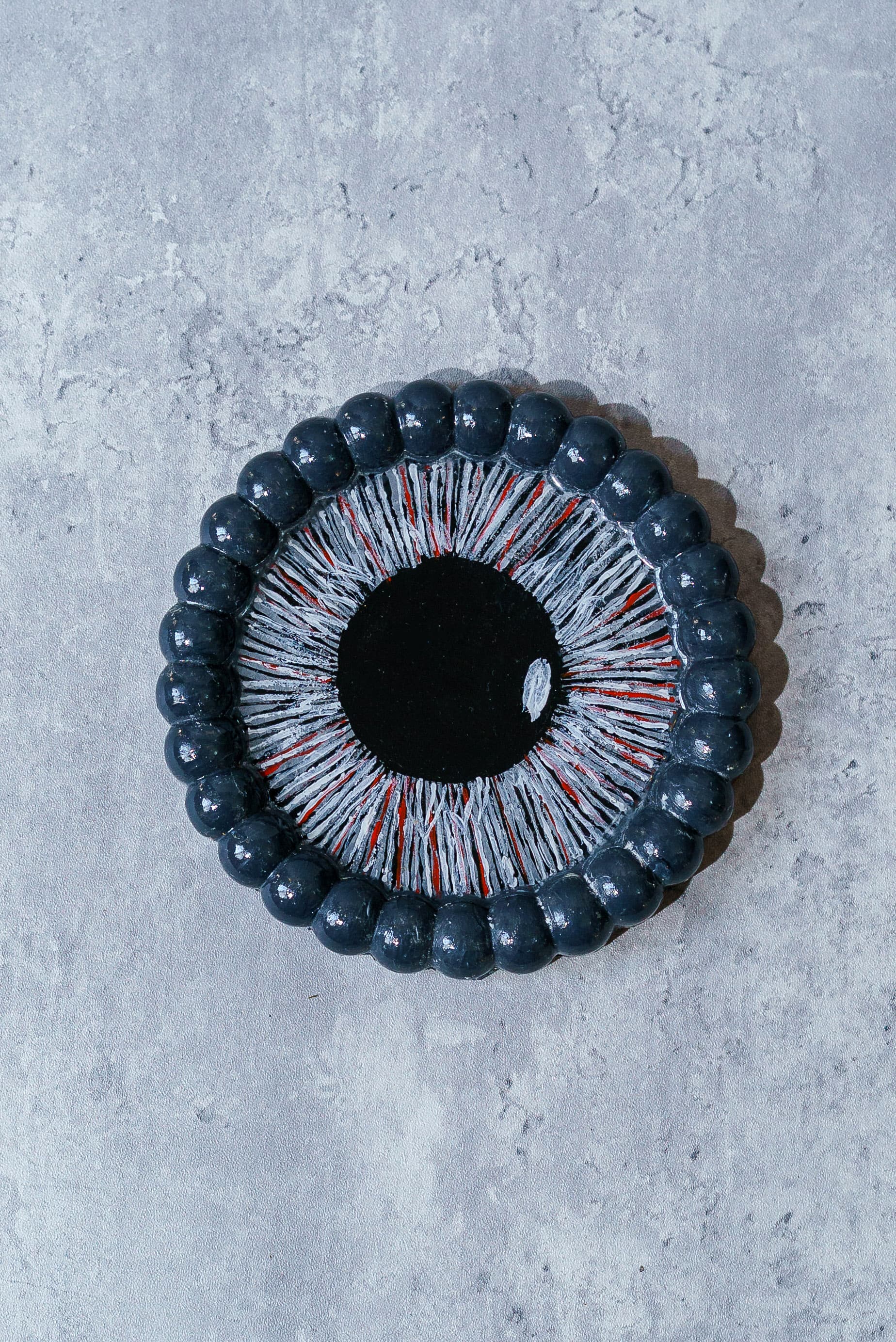 Storm Iris Tray
